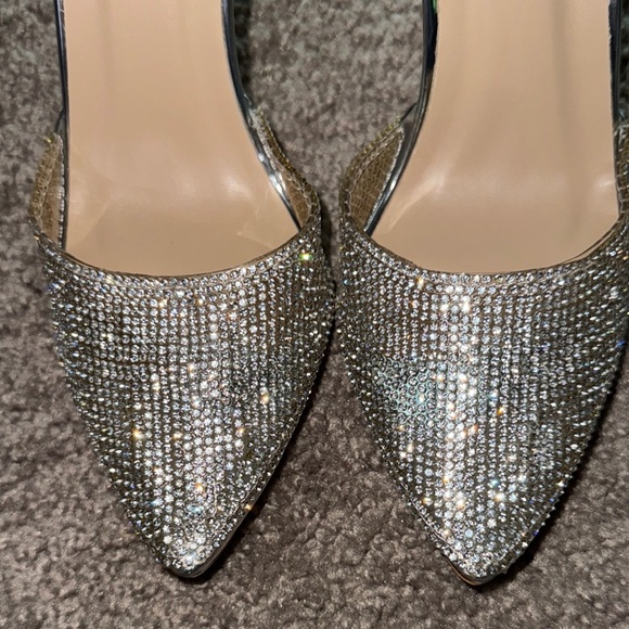 Fashion Nova Silver Heels - Picture 3 of 4